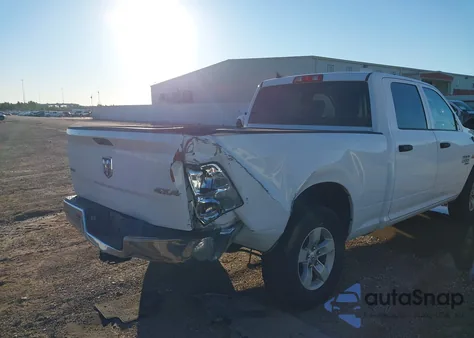 2023 Ram 1500 Classic Slt 4X4 6'4 Box z USA, uszkodzony, nr VIN 1C6RR7TT1PS565228